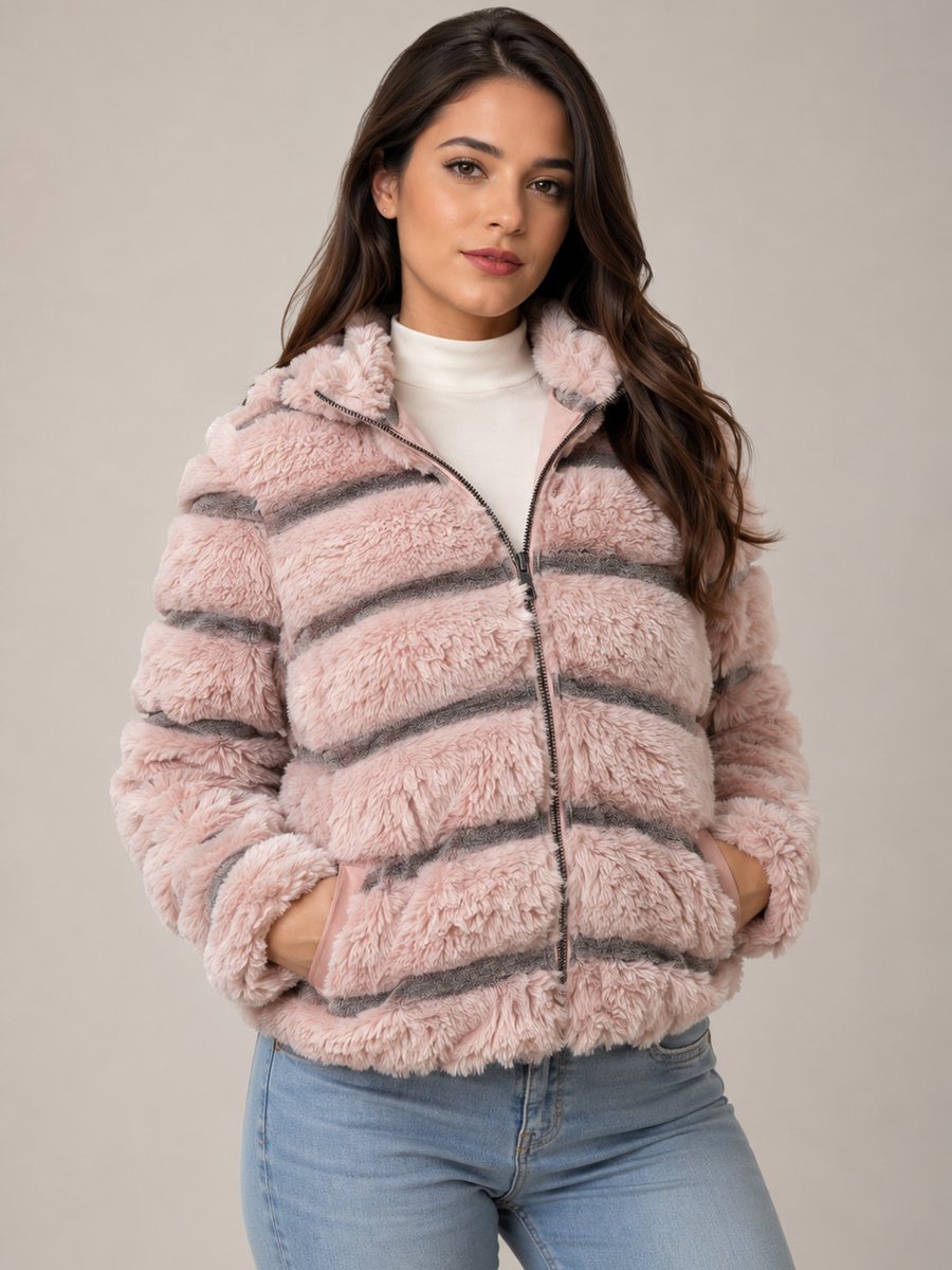 Casaca de peluche de mujer